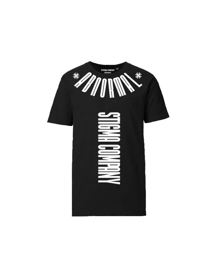 Schwarzes T-Shirt von Stigma Company mit vertikalem „Stigma Company“-Print auf der Front und „Abnormal“-Schriftzug am Kragen